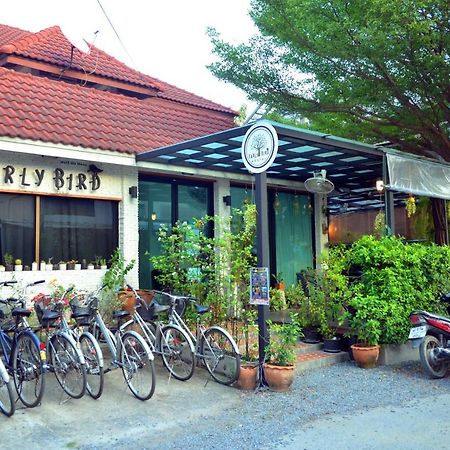 Early Bird Hostel Ayutthaya Exteriör bild