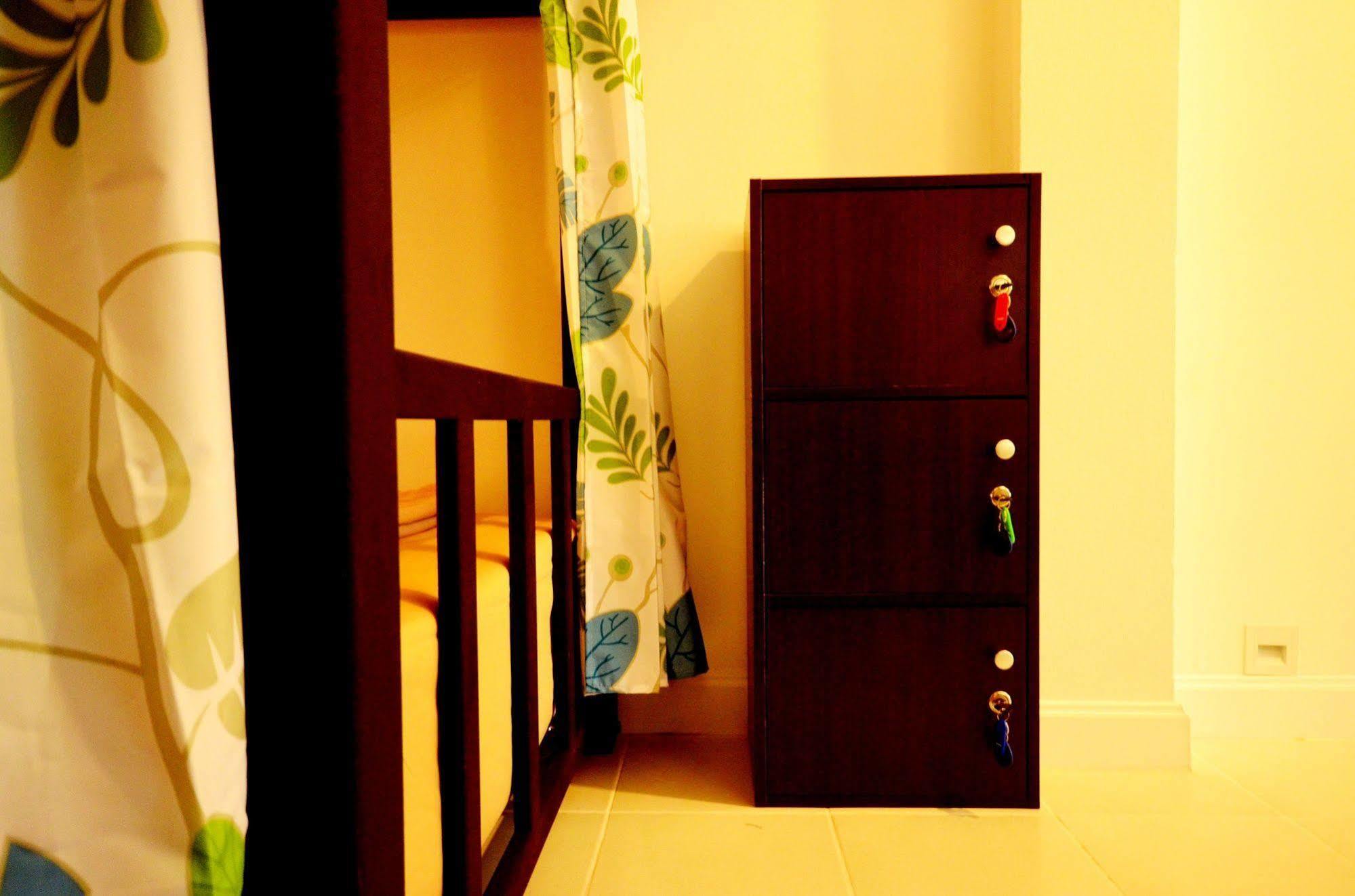 Early Bird Hostel Ayutthaya Exteriör bild
